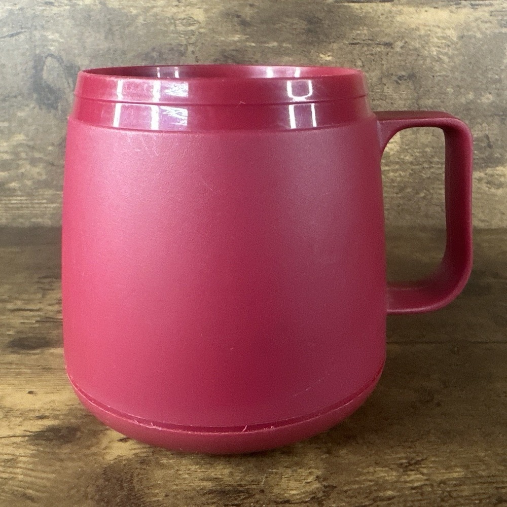 VINTAGE RED THERMOS INSULATED 12 OZ TRAVEL MUG, MODEL 3750 FAST & SAFE SHIPPING